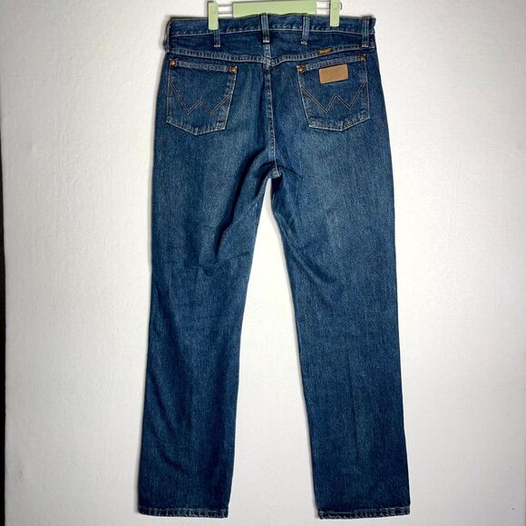 Wrangler Vintage Blue Jeans Mens Size 36 x 32 - Picture 2 of 11